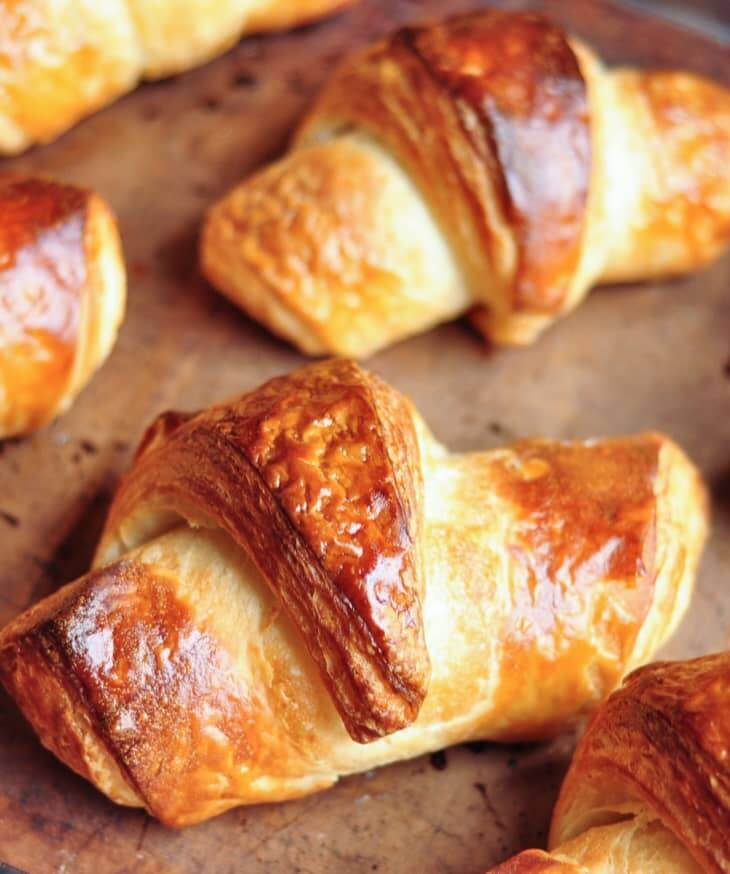 Croissants. Quick and healthy breakfast recipes - easy and incredibly delicious meals for busy mornings! Find easy to cook omelette, cheesy burrito, breakfast sandwiches, some sweets like smoothies, parfaits, pancakes, and more!