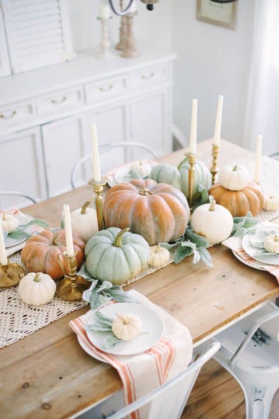 Simple, fun, and festive fall dining room makes a statement without being over the top.