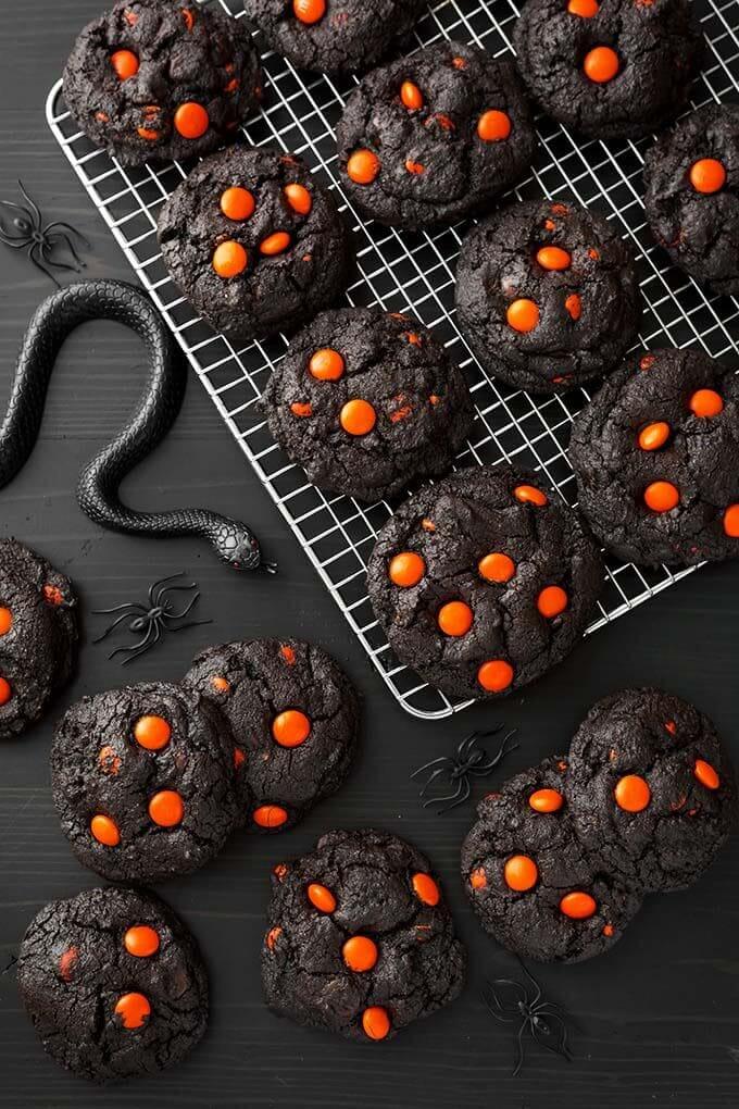 Halloween food ideas for kids. Find Halloween cookies, brownies, cakes, drinks, and more treats that are guaranteed to impress your kids and adults alike!