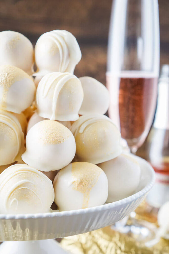 18 Festive and Fancy New Year's Eve Desserts The Cheerful Spirit