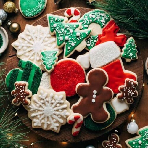 Are you seeking some tasty and simple Christmas treats recipes to help you celebrate the holidays or Christmas? Check these out to find out!