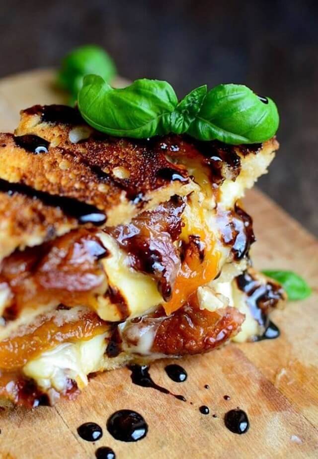 Bacon, Brie, and Apricot Grilled Cheese With Balsamic Reduction