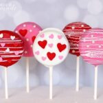 With one of these very easy and cute Valentine's Day dessert ideas, saying "I love you" is made even sweeter. Feast your eyes and enjoy our variety of delectable delights, or better yet, make one for someone special.