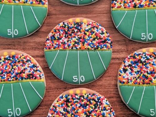 These incredibly appealing Super Bowl cookies are a fun recipe to offer out on game day. They'll all go over well with your visitors! Now is the time to check them out!