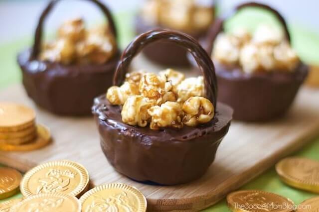 Pot of Gold” St Patrick’s Day Cookie Cups