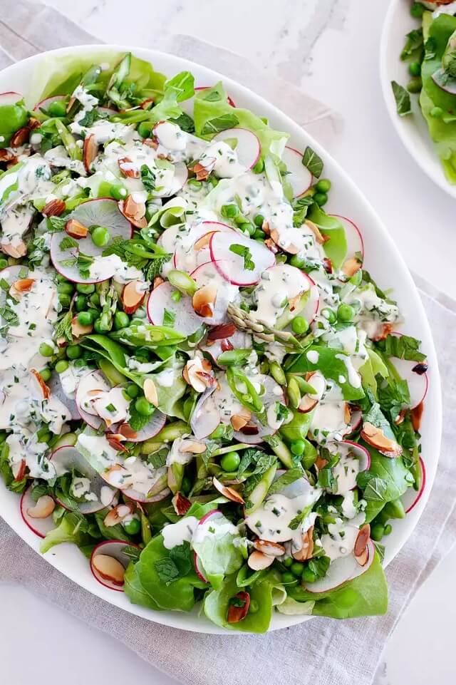 You have to cook one of these Easter salad recipes ASAP because they are so vibrant, colorful, and tasty! From a sweet and savory strawberry goat cheese dish to a rainbow pasta salad, here are 25+ Easy Easter salads.