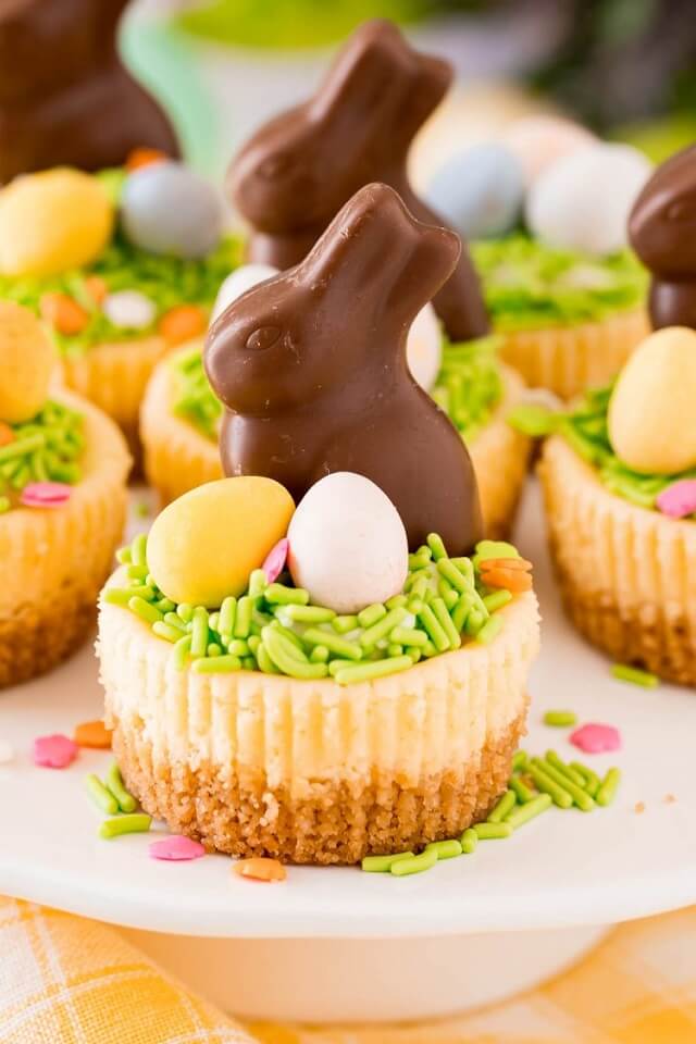 Mini Easter Cheesecakes With Cadbury Eggs