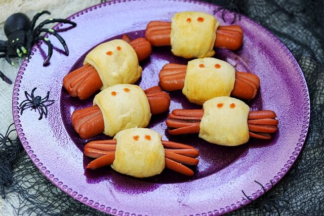 Despite their spooky appearance, these Halloween appetizers are straightforward and simple to create. Check them out now!