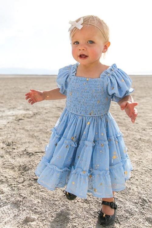 Discover the cutest baby girl dresses for your little one, with comfortable fabrics, bold colors, and versatile styles for any occasion.