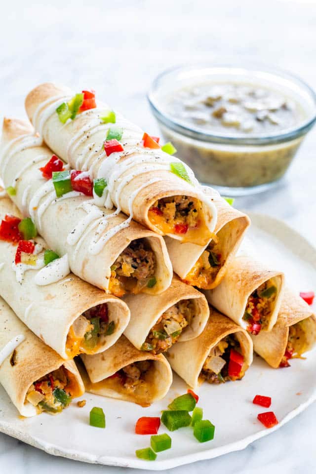 These breakfast wraps recipes that are sure to become instant favorites with kids! They're also easy to make, customizable, and perfect for busy mornings or even as a grab-and-go option for those hectic school days!