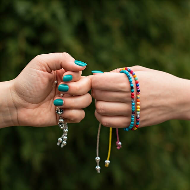 Explore exciting and creative activities for kids (like Making a Friendship Bracelet) that encourage imagination, promote fun, and keep them entertained for hours!